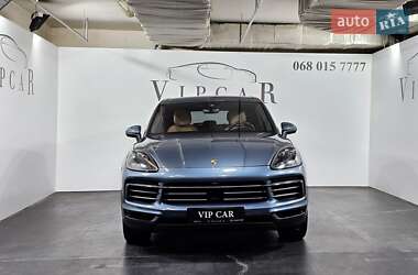 Позашляховик / Кросовер Porsche Cayenne 2018 в 