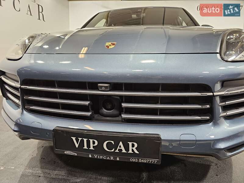 Внедорожник / Кроссовер Porsche Cayenne 2018 в Киеве фото 6 Внедорожник / Кроссовер Porsche Cayenne 2018 в Киеве