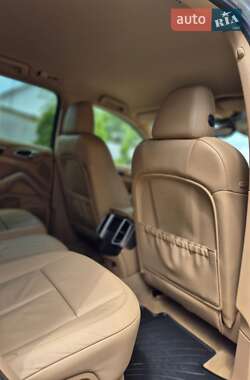 Позашляховик / Кросовер Porsche Cayenne 2013 в 
