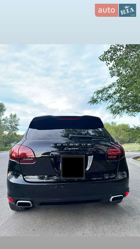 Внедорожник / Кроссовер Porsche Cayenne 2012 в Каменском