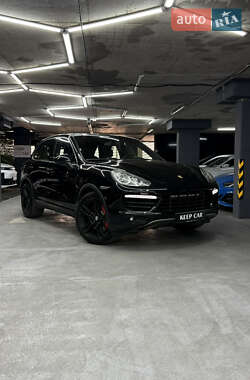 Porsche Cayenne 2011