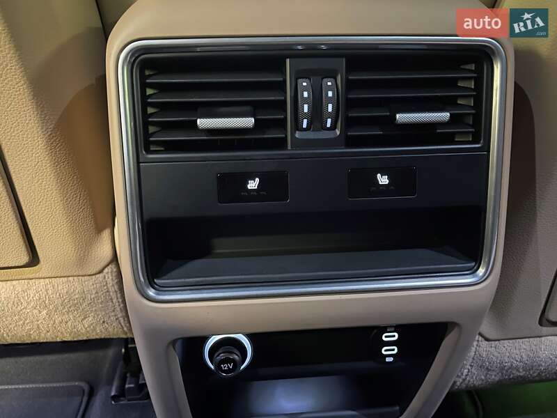 Внедорожник / Кроссовер Porsche Cayenne 2019 в Киеве