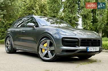 Позашляховик / Кросовер Porsche Cayenne 2022 в 