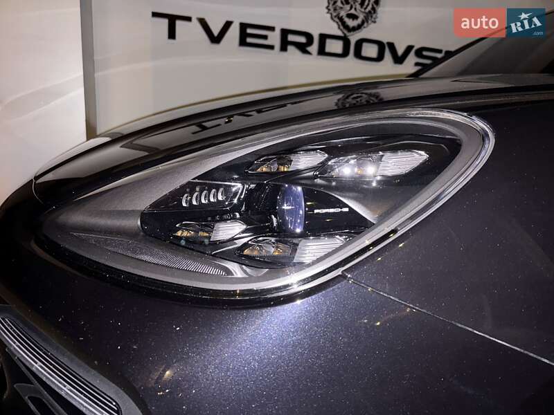 Внедорожник / Кроссовер Porsche Cayenne 2019 в Одессе