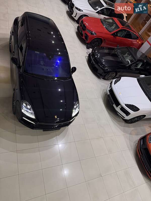 Внедорожник / Кроссовер Porsche Cayenne 2019 в Одессе