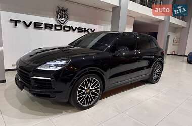 Внедорожник / Кроссовер Porsche Cayenne 2019 в 