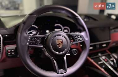 Внедорожник / Кроссовер Porsche Cayenne 2019 в 