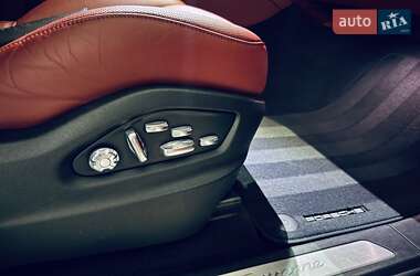 Внедорожник / Кроссовер Porsche Cayenne 2019 в 