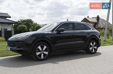 Внедорожник / Кроссовер Porsche Cayenne 2018 в Ровно