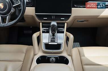 Позашляховик / Кросовер Porsche Cayenne 2018 в 