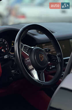 Позашляховик / Кросовер Porsche Cayenne 2022 в 