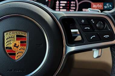 Внедорожник / Кроссовер Porsche Cayenne 2021 в 