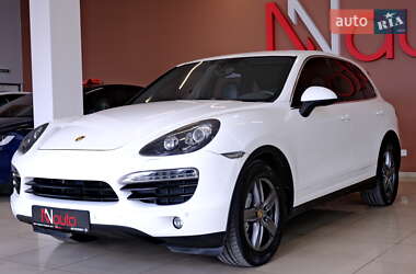 Внедорожник / Кроссовер Porsche Cayenne 2011 в 