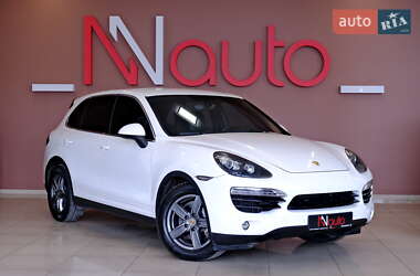 Внедорожник / Кроссовер Porsche Cayenne 2011 в 