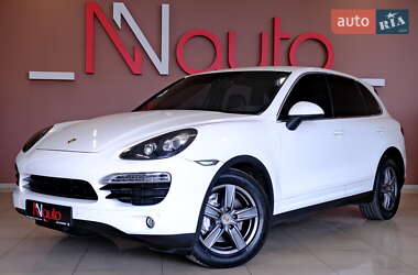 Внедорожник / Кроссовер Porsche Cayenne 2011 в 