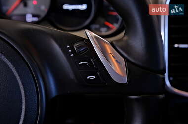 Внедорожник / Кроссовер Porsche Cayenne 2011 в 