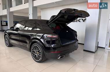 Внедорожник / Кроссовер Porsche Cayenne 2019 в 