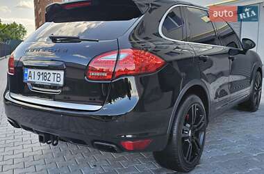 Внедорожник / Кроссовер Porsche Cayenne 2011 в 
