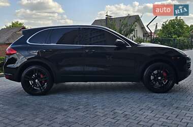 Внедорожник / Кроссовер Porsche Cayenne 2011 в 
