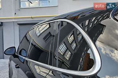 Внедорожник / Кроссовер Porsche Cayenne 2011 в 