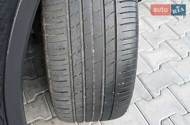Внедорожник / Кроссовер Porsche Cayenne 2011 в 