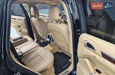 Внедорожник / Кроссовер Porsche Cayenne 2011 в 