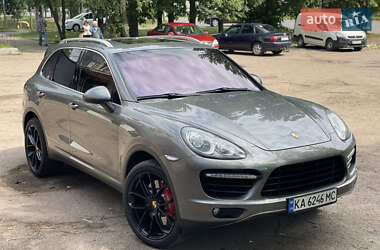 Позашляховик / Кросовер Porsche Cayenne 2010 в Києві