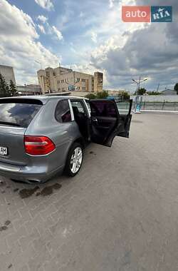 Внедорожник / Кроссовер Porsche Cayenne 2006 в 