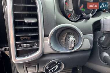 Внедорожник / Кроссовер Porsche Cayenne 2010 в 