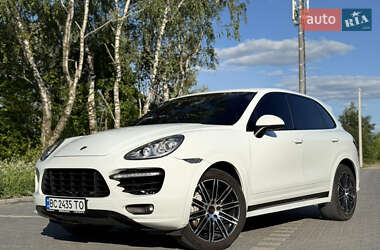 Внедорожник / Кроссовер Porsche Cayenne 2010 в 