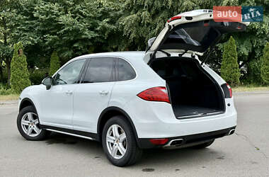 Внедорожник / Кроссовер Porsche Cayenne 2013 в 