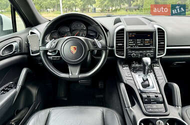 Внедорожник / Кроссовер Porsche Cayenne 2013 в 