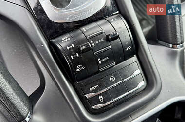 Внедорожник / Кроссовер Porsche Cayenne 2013 в 