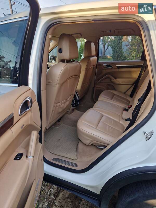 Позашляховик / Кросовер Porsche Cayenne 2010 в Вінниці