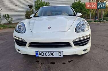 Внедорожник / Кроссовер Porsche Cayenne 2010 в 