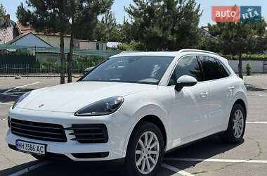 Внедорожник / Кроссовер Porsche Cayenne 2017 в Одессе