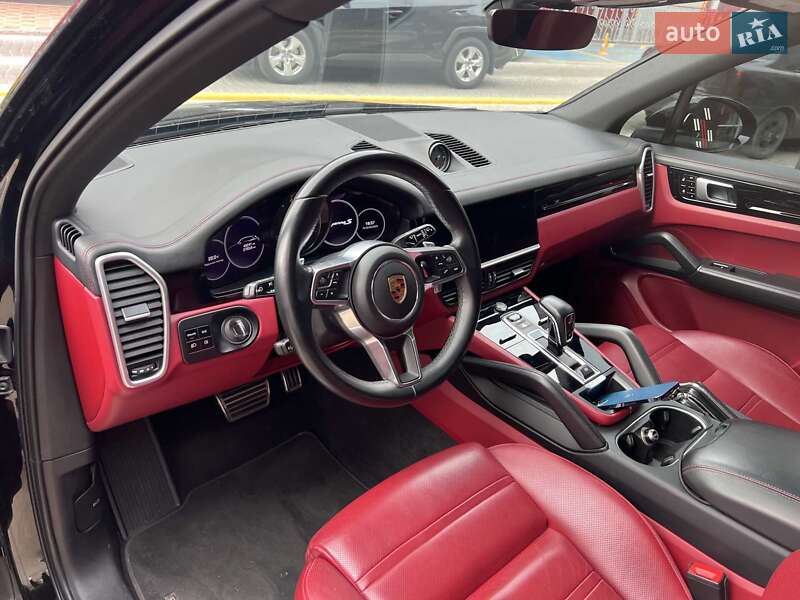 Позашляховик / Кросовер Porsche Cayenne 2021 в Львові