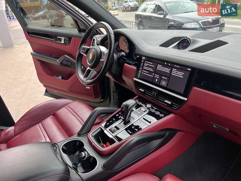 Позашляховик / Кросовер Porsche Cayenne 2021 в Львові