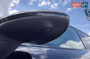 Внедорожник / Кроссовер Porsche Cayenne 2023 в 