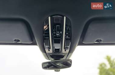 Внедорожник / Кроссовер Porsche Cayenne 2018 в 
