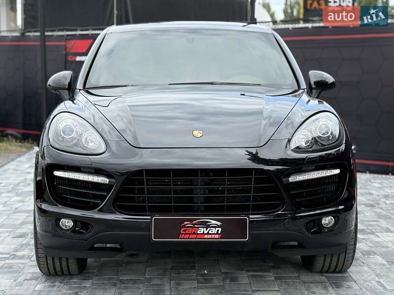 Внедорожник / Кроссовер Porsche Cayenne 2012 в Днепре