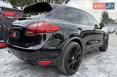 Внедорожник / Кроссовер Porsche Cayenne 2012 в 