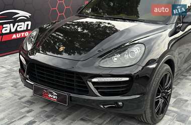 Внедорожник / Кроссовер Porsche Cayenne 2012 в 