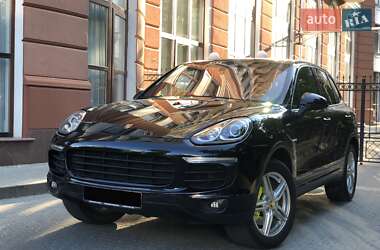 Внедорожник / Кроссовер Porsche Cayenne 2015 в Одессе