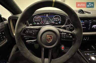 Позашляховик / Кросовер Porsche Cayenne 2024 в 