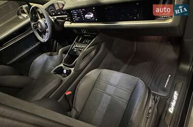 Позашляховик / Кросовер Porsche Cayenne 2024 в 