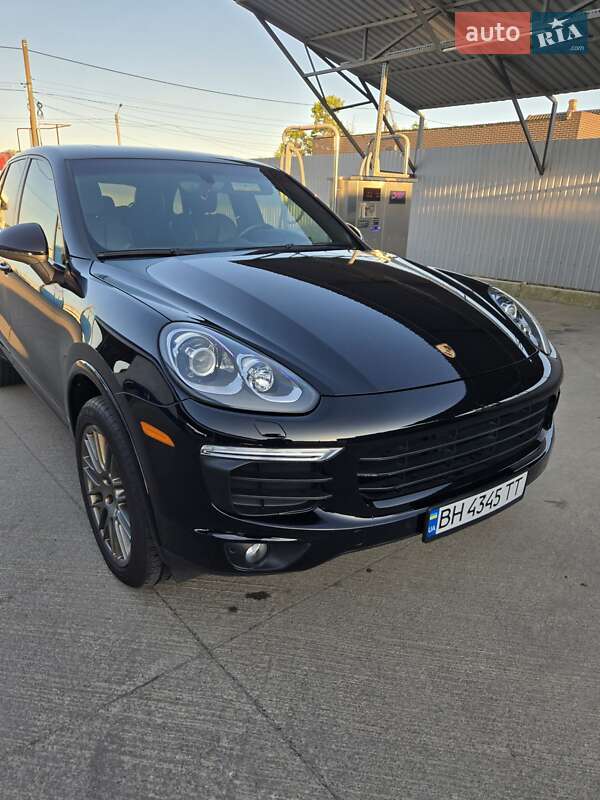 Внедорожник / Кроссовер Porsche Cayenne 2016 в Одессе