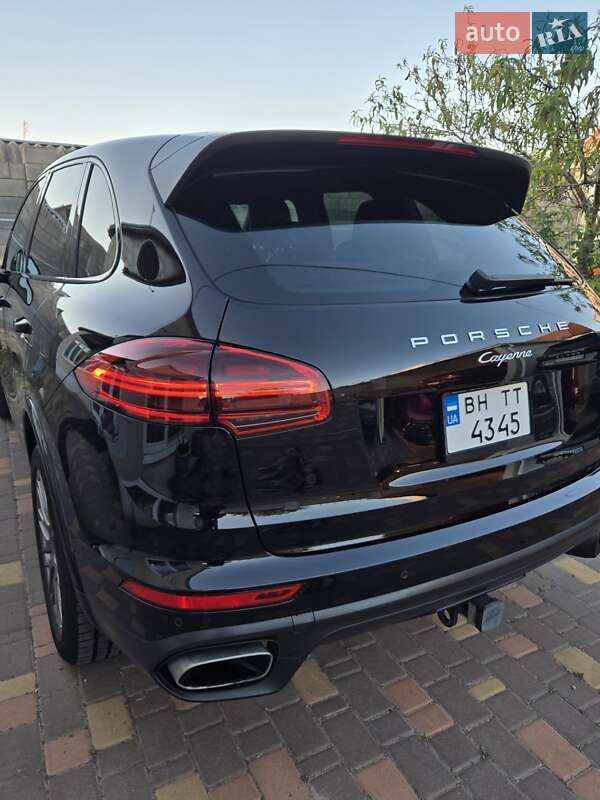Внедорожник / Кроссовер Porsche Cayenne 2016 в Одессе