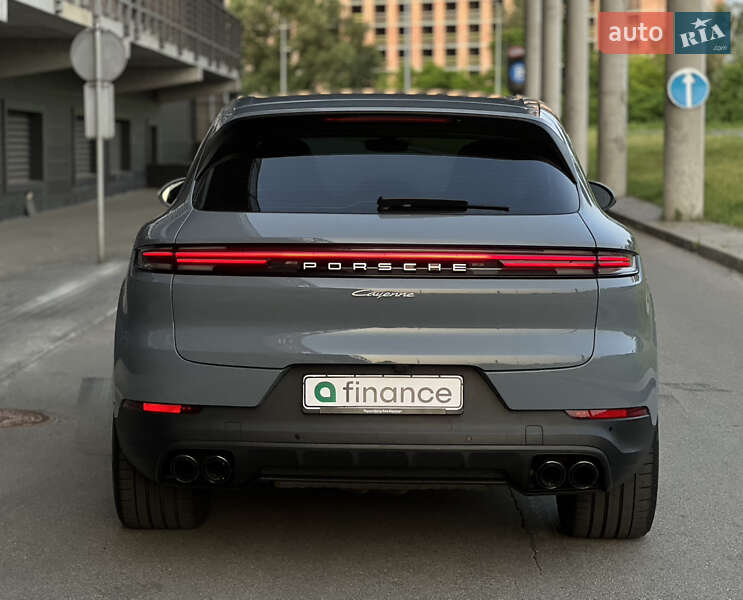 Внедорожник / Кроссовер Porsche Cayenne 2024 в Киеве