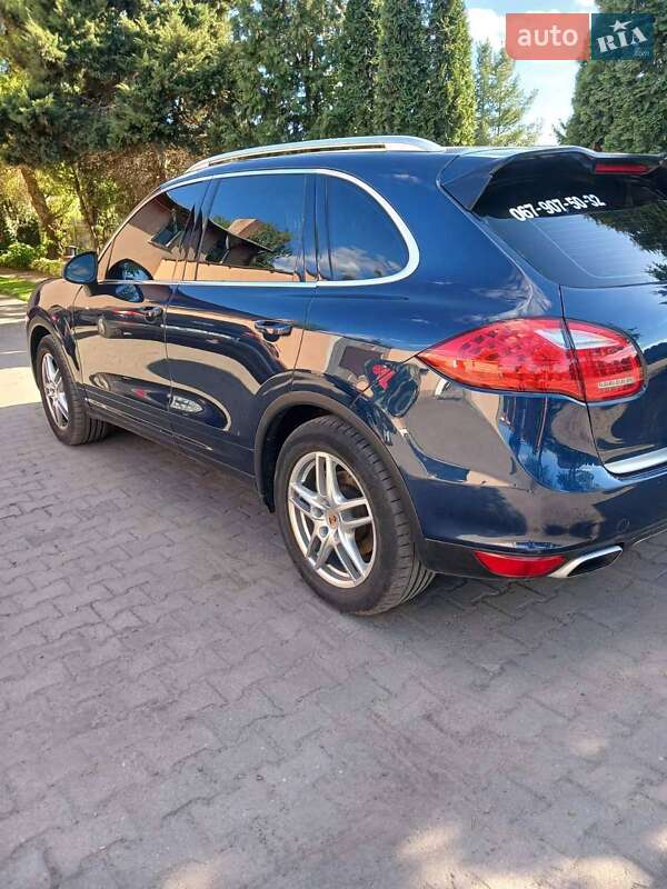 Внедорожник / Кроссовер Porsche Cayenne 2012 в Львове
